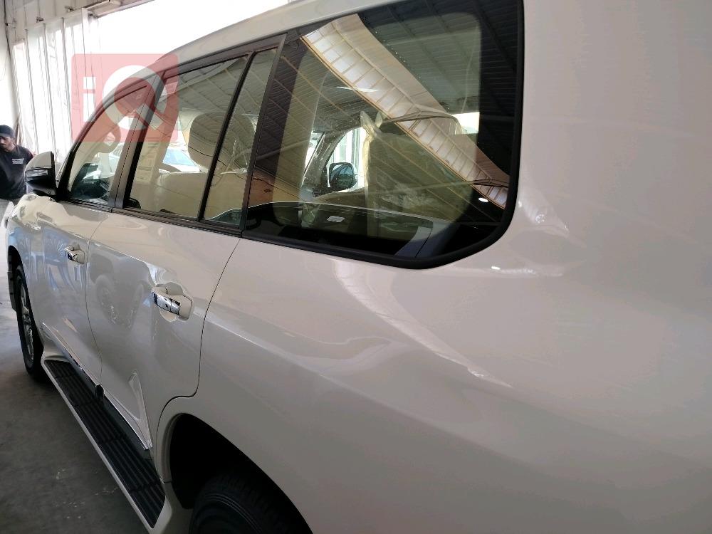 تۆیۆتا لاند کروزەر